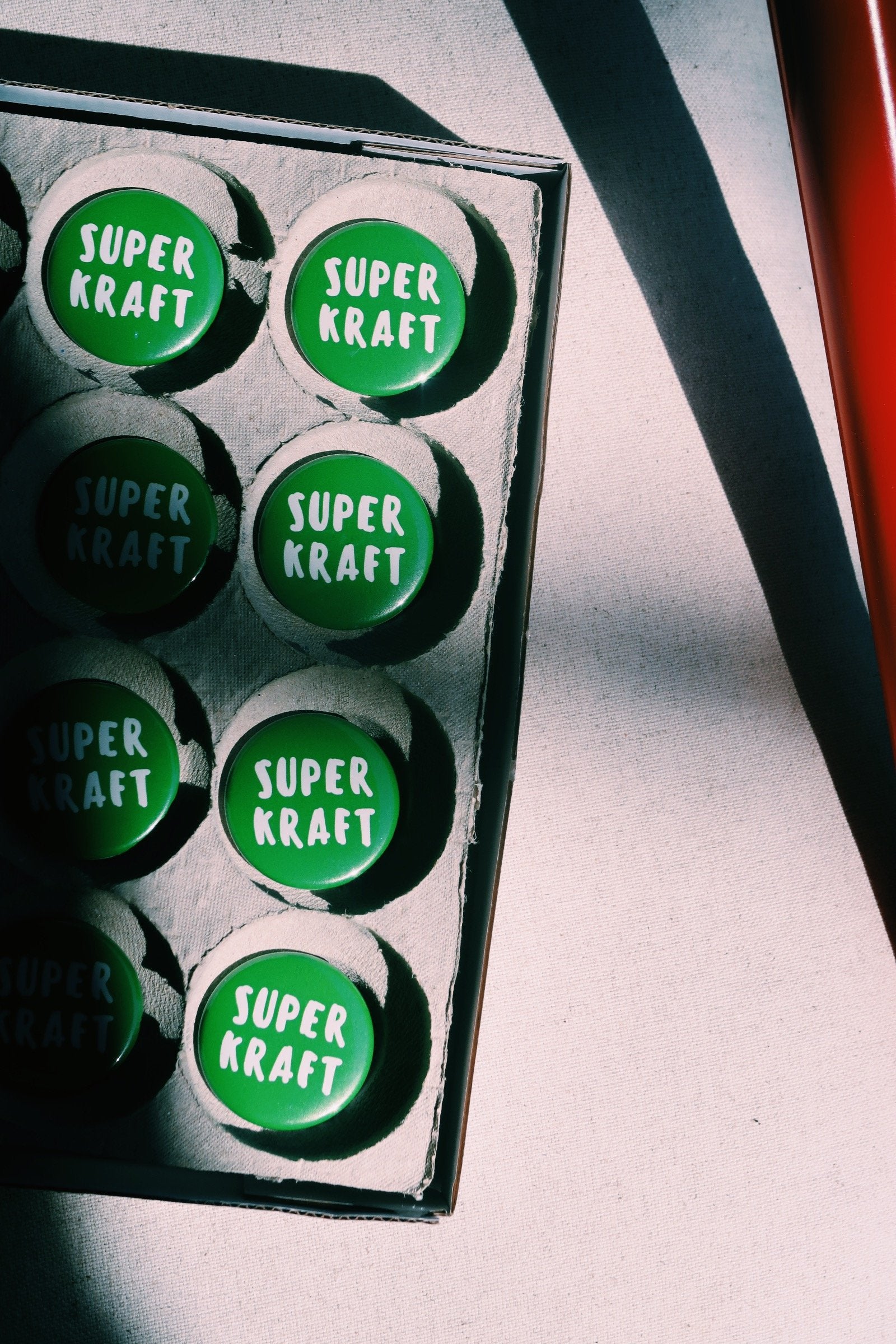 Button Superkraft Grün/Weiß