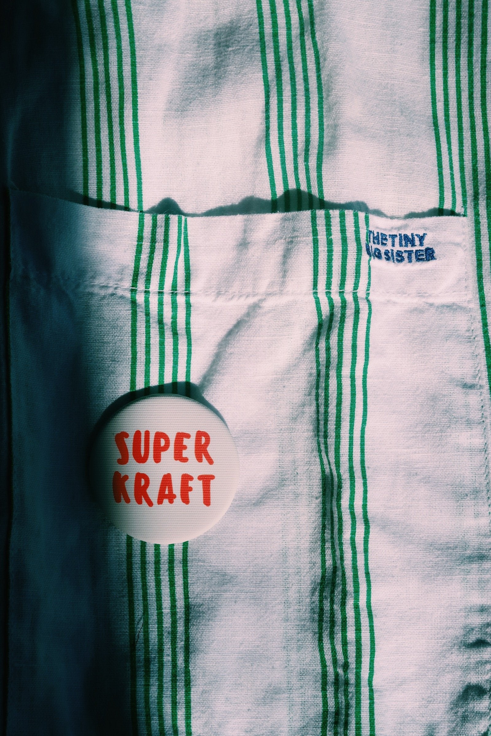 Button Superkraft Weiß/Rot