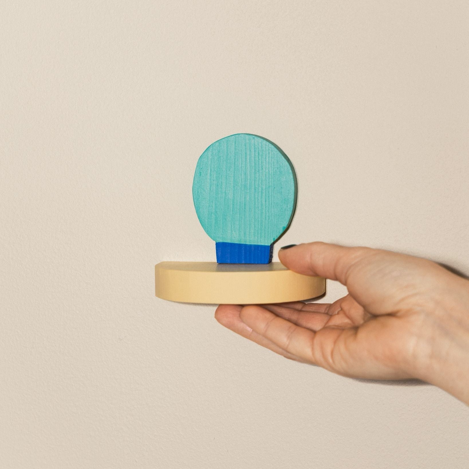 Little Something Shelf by Studio Oi