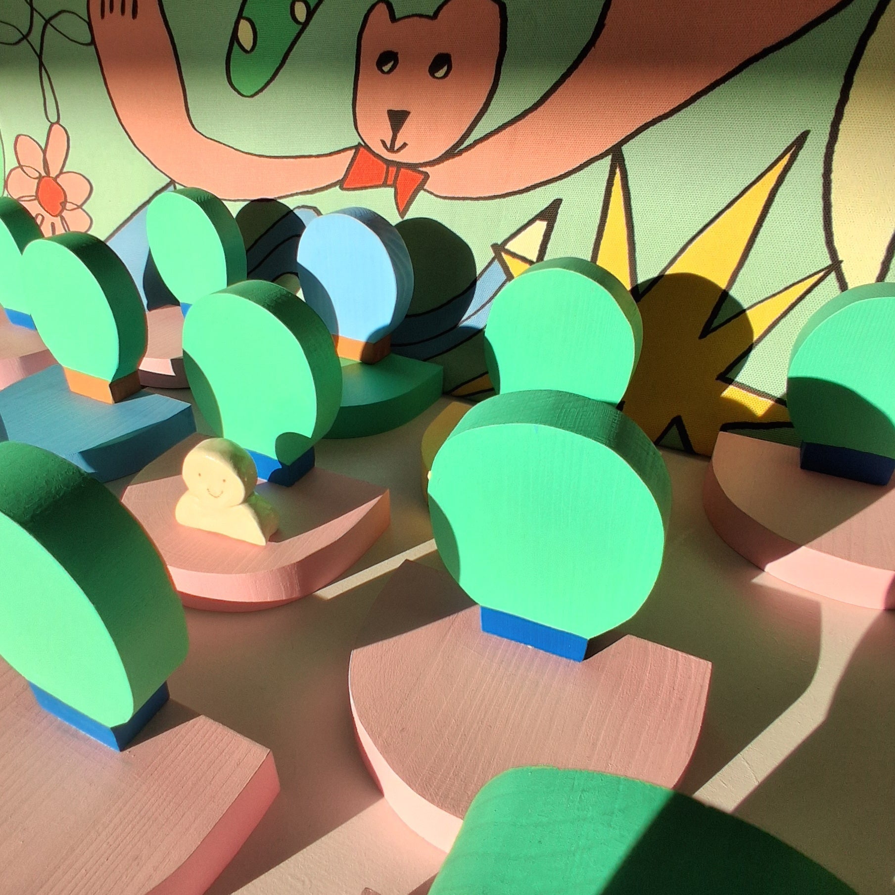 Little Something Shelf by Studio Oi