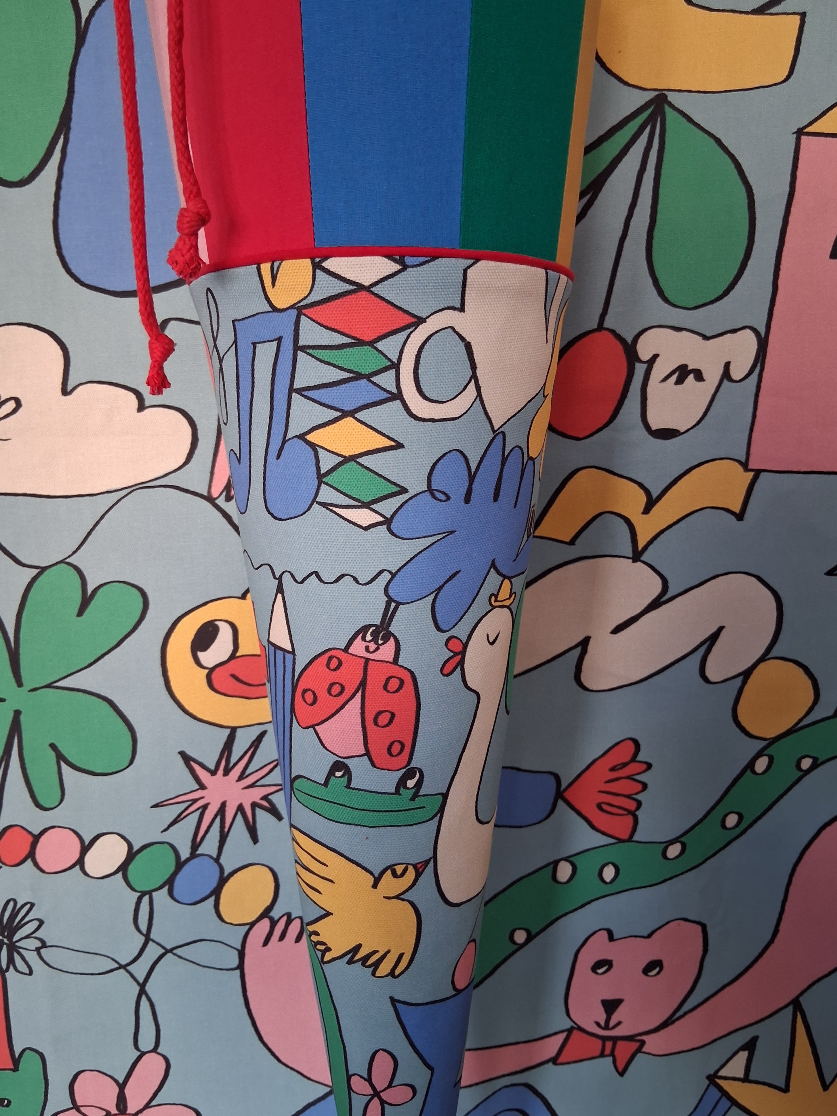 Große Schultüte "Cool For School" Olyatikh x Little Planet, Petrol/Bunt